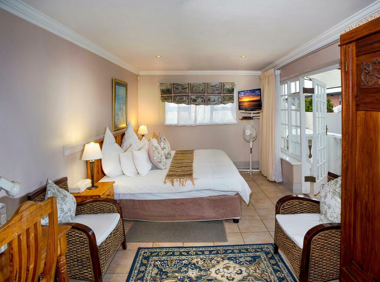 Heugh Road Guest House Port Elizabeth Bagian luar foto